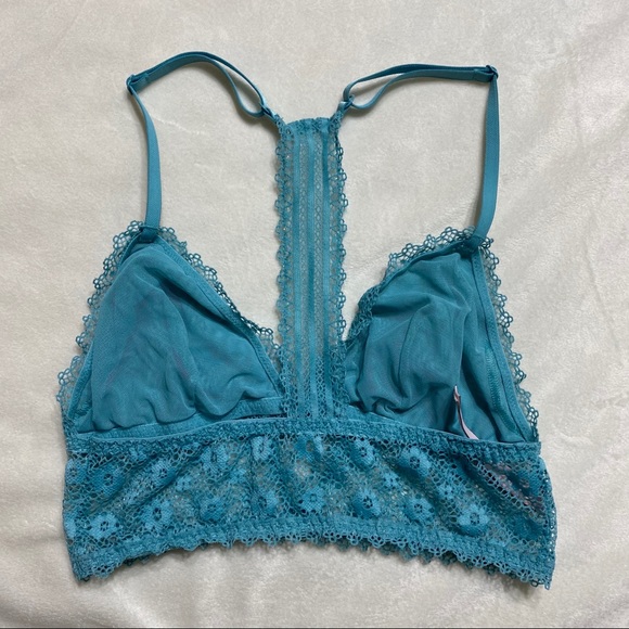 GUC S VS Lace keyhole bralette - Picture 3 of 4